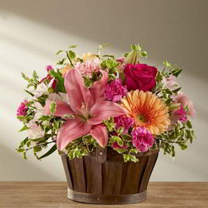 Cedar Knolls Florist | Lily Basket